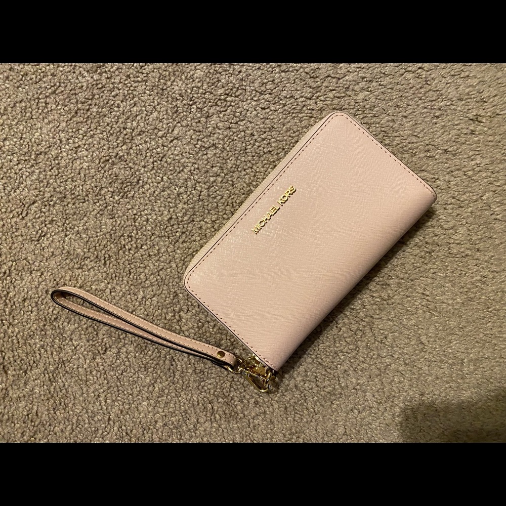 Micheal Kors wallet